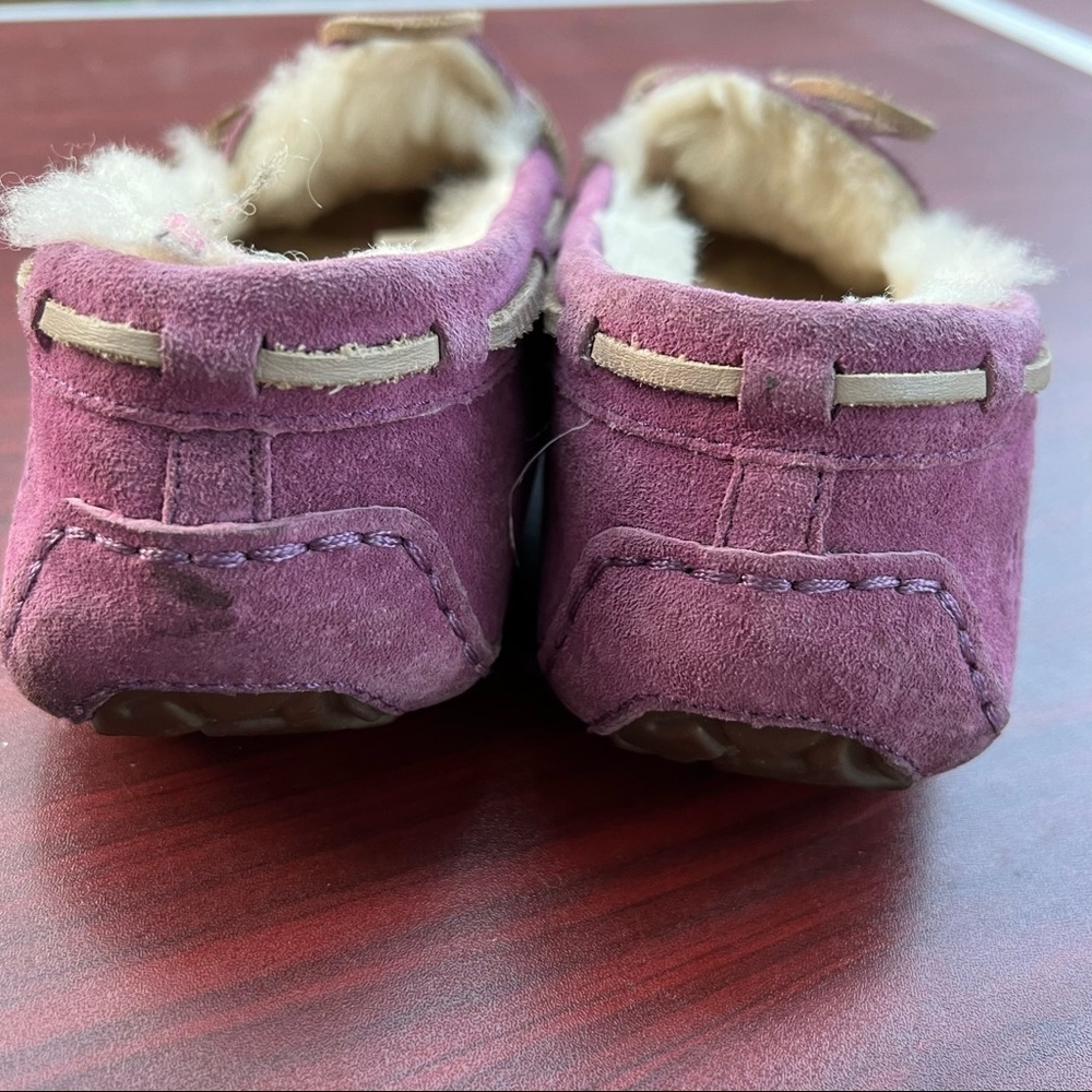 UGG Australia Women's Purple Leather Upper Slipper Size 7 - Picture 4 of 9
